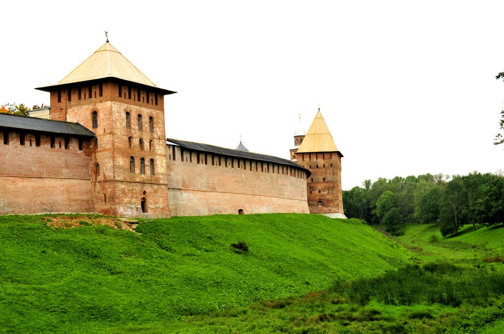 Veliky Novgorod, Novgorod Oblast, Russia by RICordsen