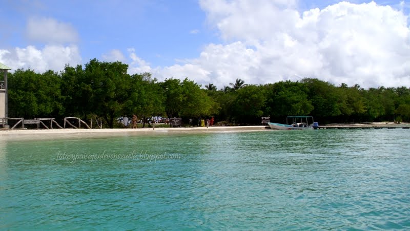 Llegando a Cayo Sombrero - Parque Nacional Morrocoy by Ender Morón (FotosYP…