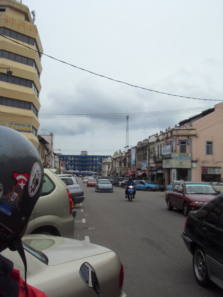 Jalan Pasar Segamat by Muhammad Naim