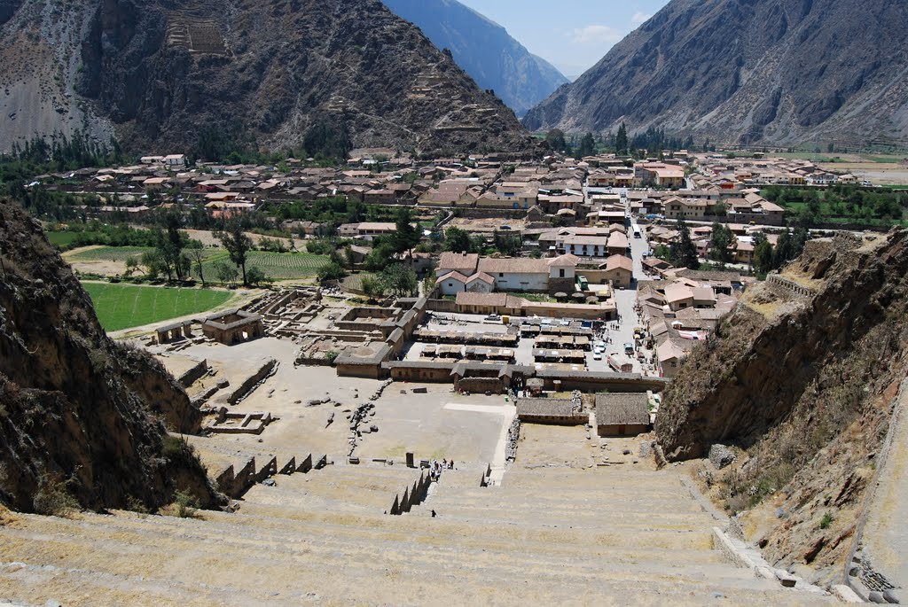 Ollantaytambo - Peru by Pavel Špindler