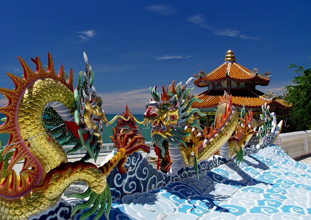 Chinese Temple Dragons, Hua Hin by EyeMindSoul