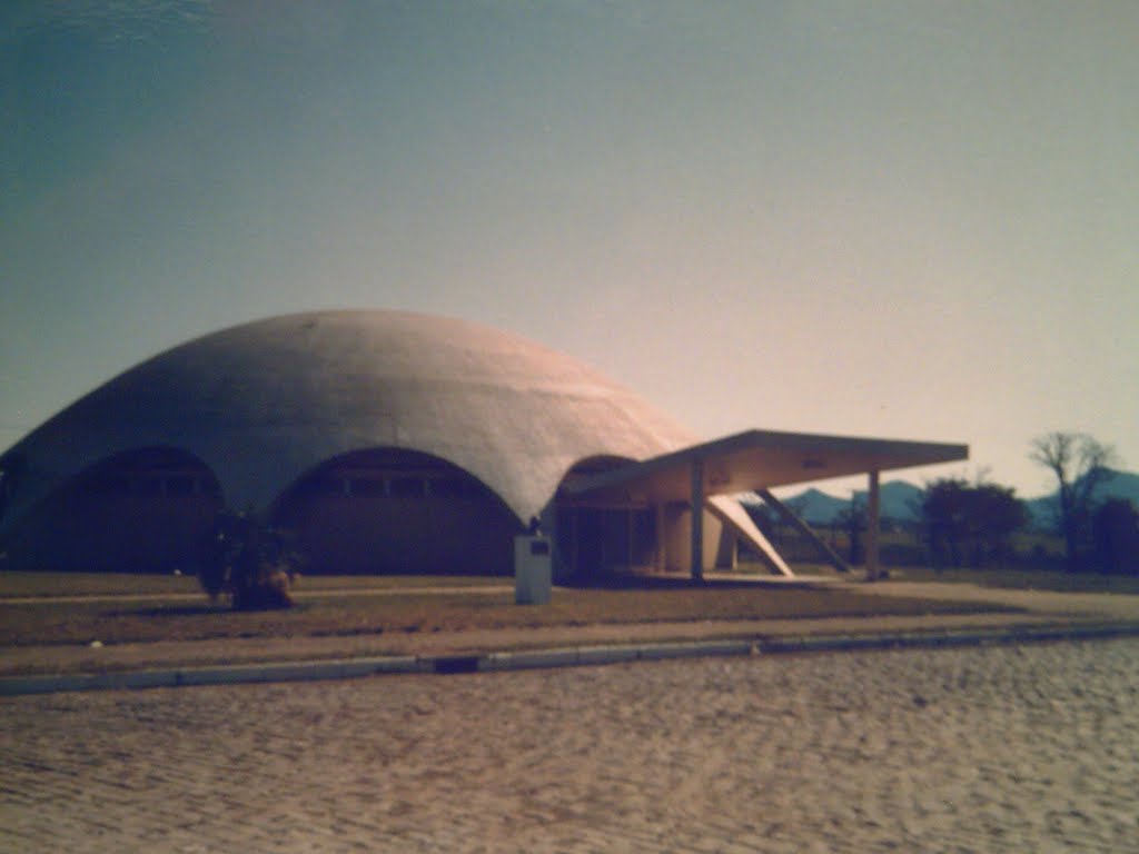 Museu Aeroespacial (antiga: início da déc. de 1990) by Marco Ullmann