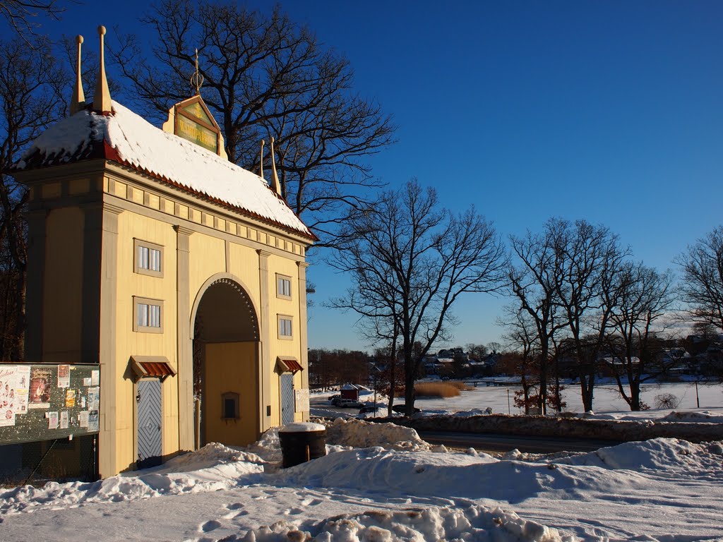 Entrence to Park of Wämö by Nils Thulin