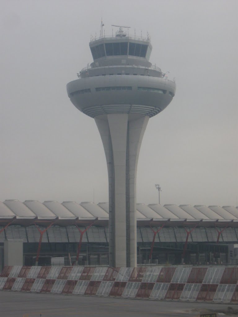 Torre de Control - Barajas - by ericknike