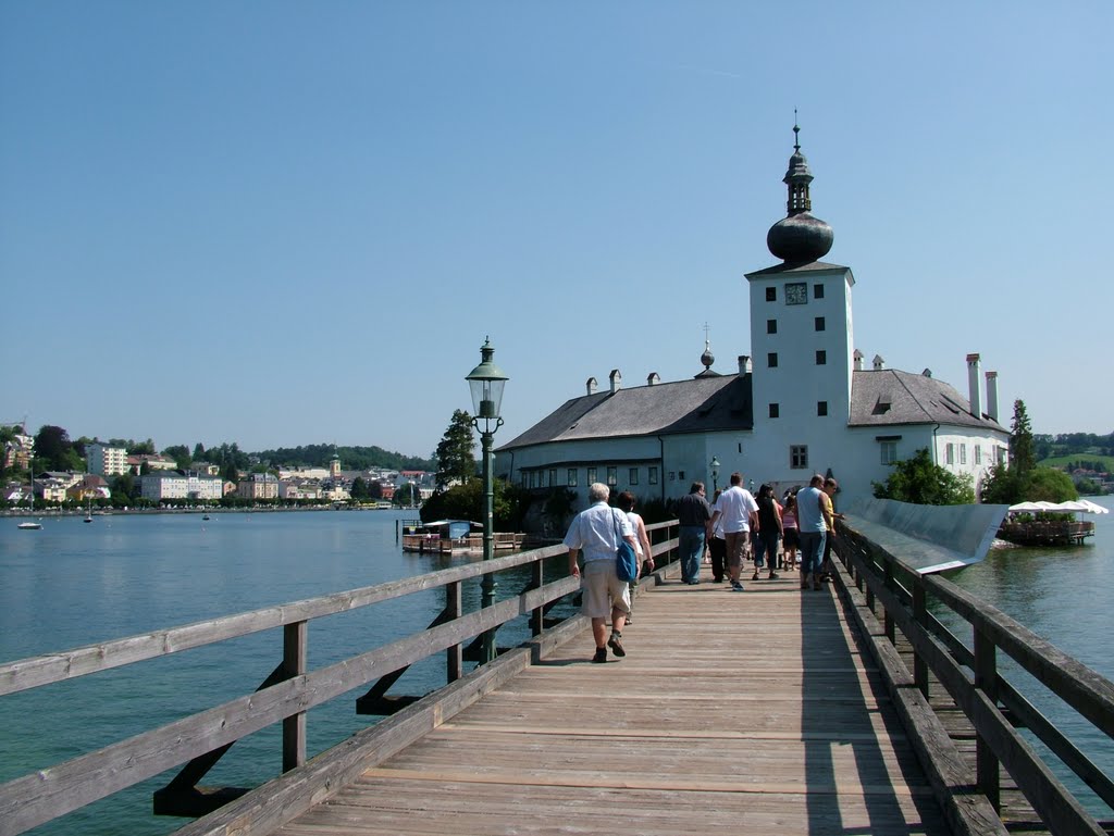 Gmunden, Seeschloss Orth 2008 by benkomarton