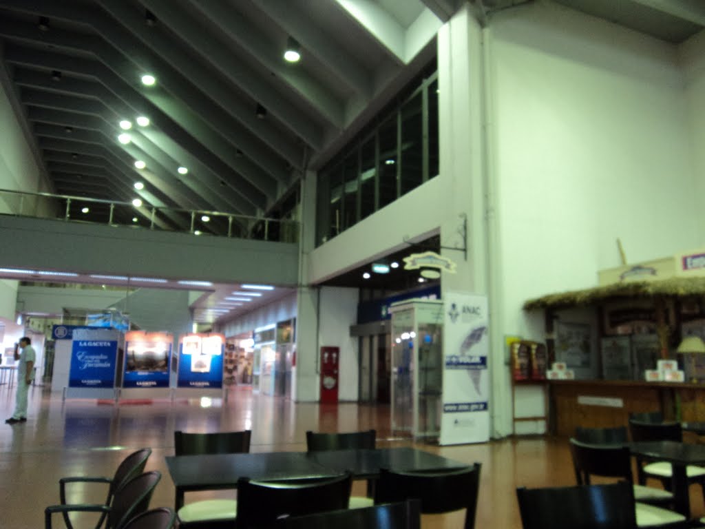 Interior Aeropuerto Tucumán 2 by marcoslinares91