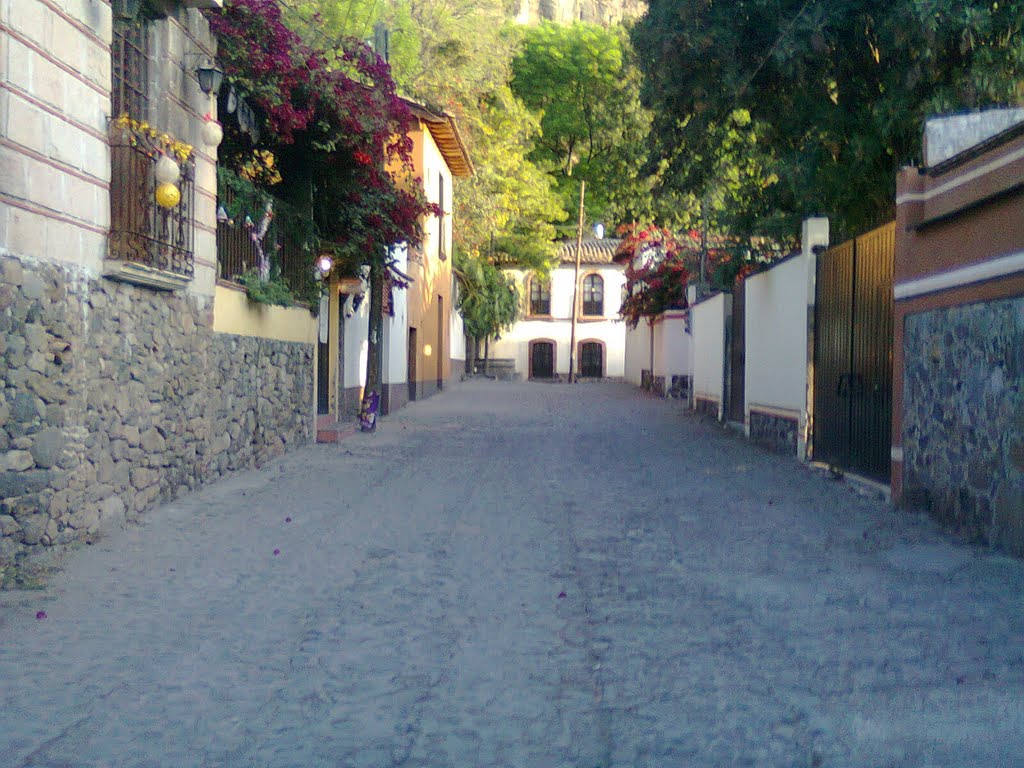 Malinalco Village by Lalo Strada