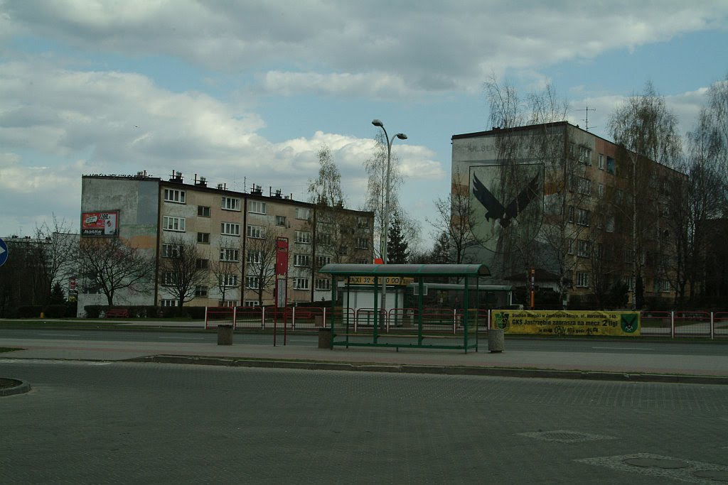 Al. Piłsudskiego, bloki przy ul. Śląskiej w Jastrzębiu-Zdroju by Mikan76