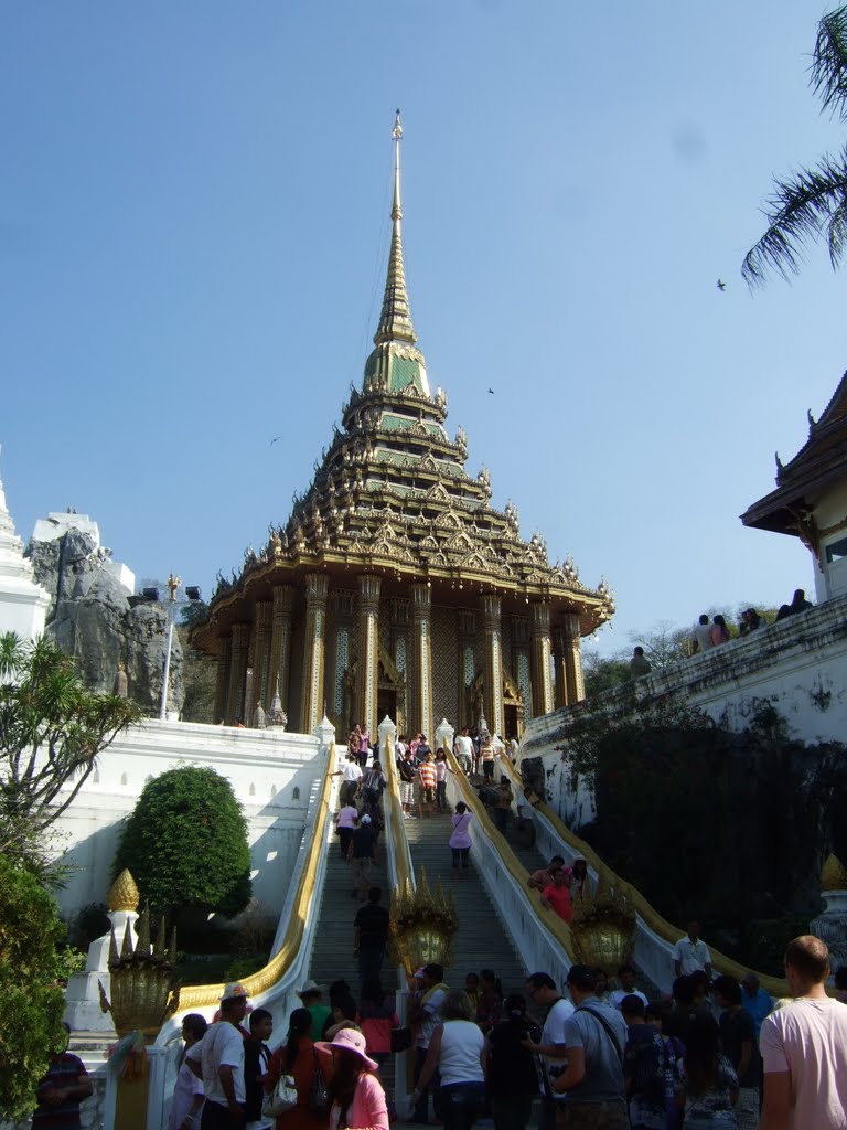 Wat Phraphuttabat Saraburi by Assawin