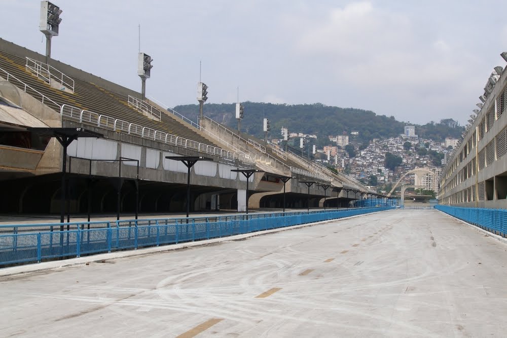 Brazilië, Rio de Janeiro, Sambodrome by Leo van Gog