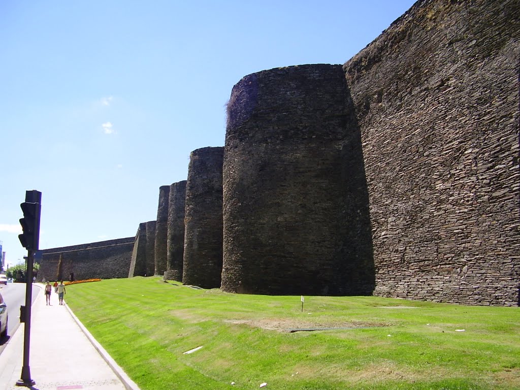 Muralla III (Lugo) by Antonio GS