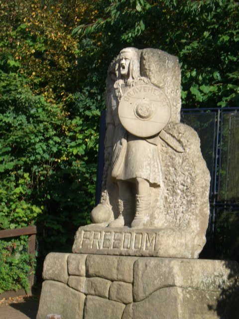 Statue at William Wallace Monument, Stirling by Mat Nichol