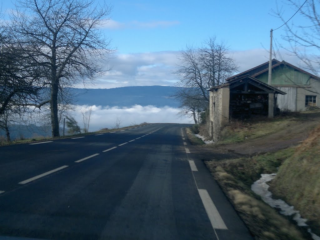 Sea of clouds to the top of Ambert by Philip LOUP