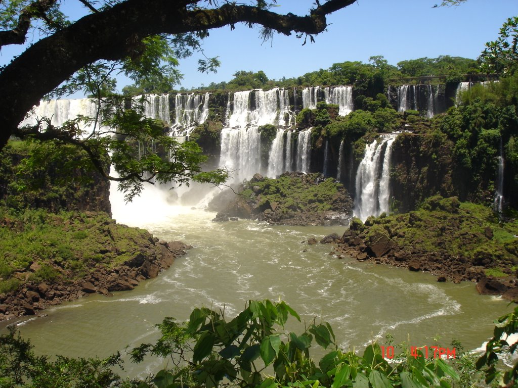 Cataratas Iguazú by Juanma Biedma