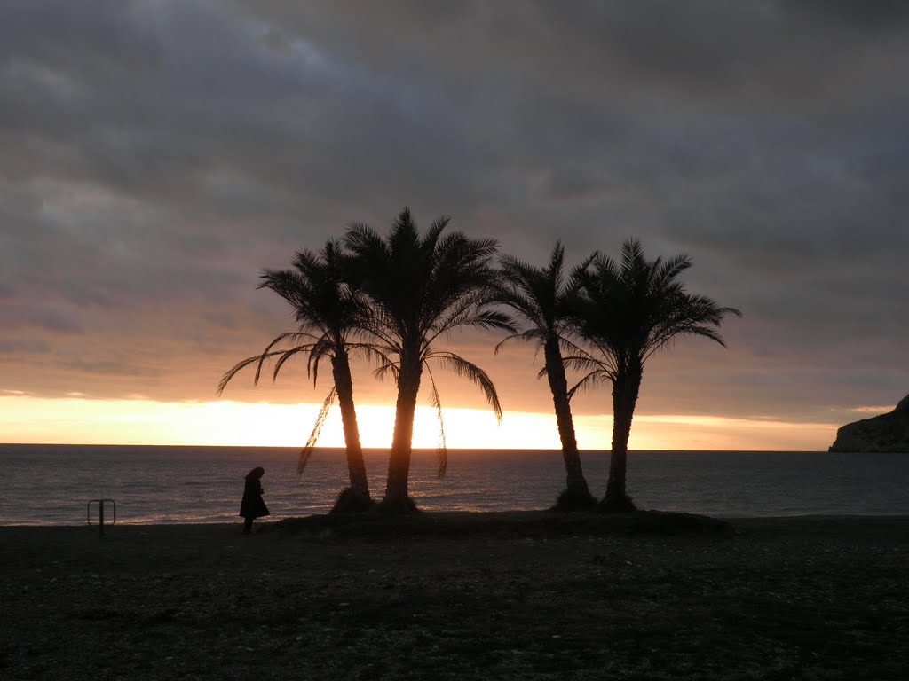 Atardecer Navideño. Almuñecar 2010. by franj263