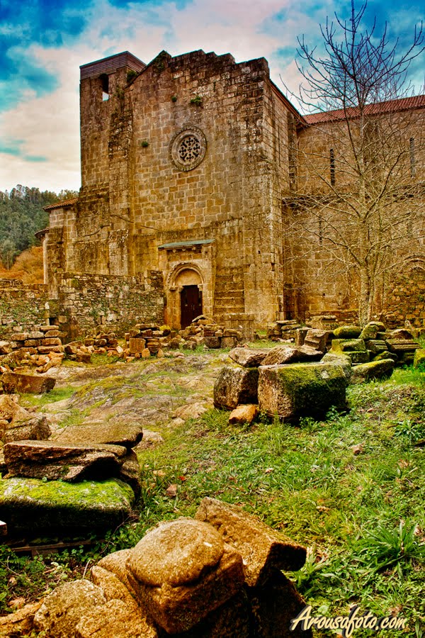 Monasterio de Carboeiro / Carboeiro Monastery by Juan Poza