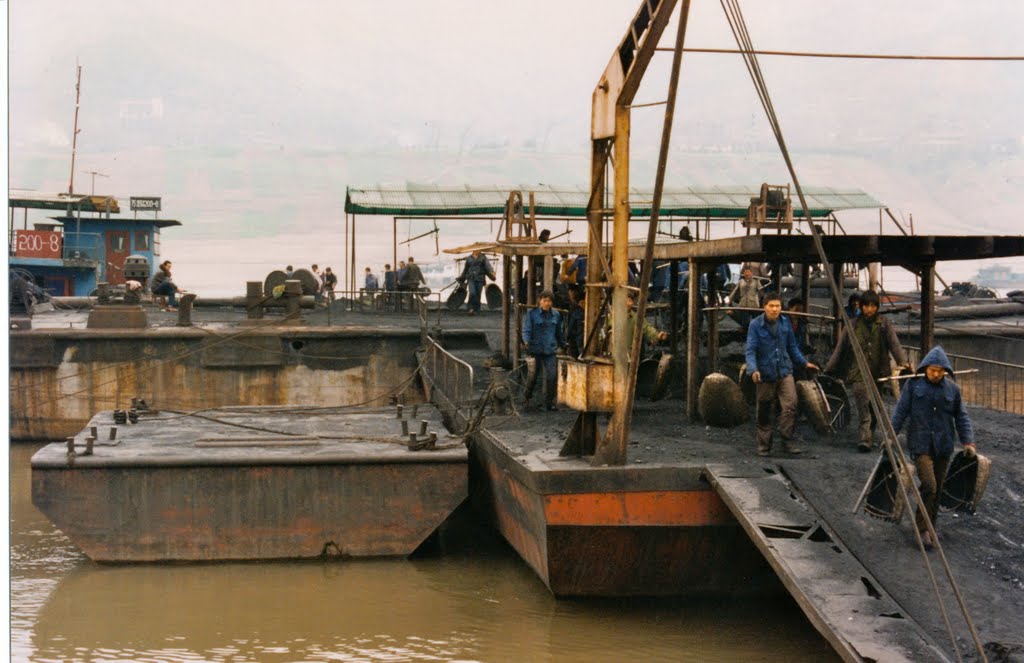 Loading Coal by hand! by snucklepuff