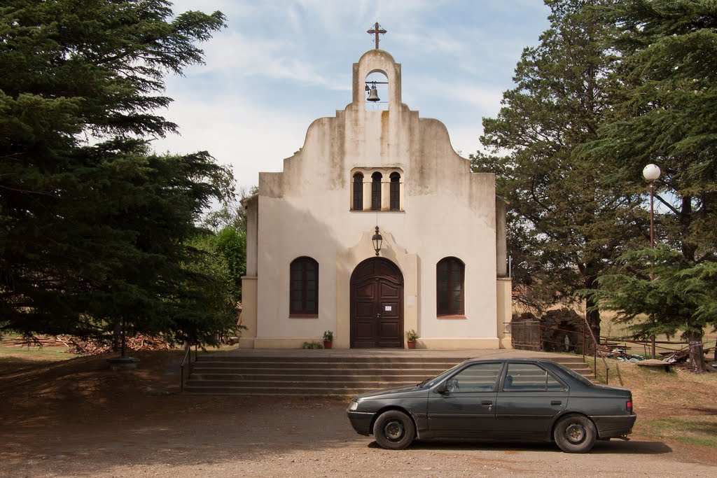 Iglesia en Villa Arcadia by marianojc82