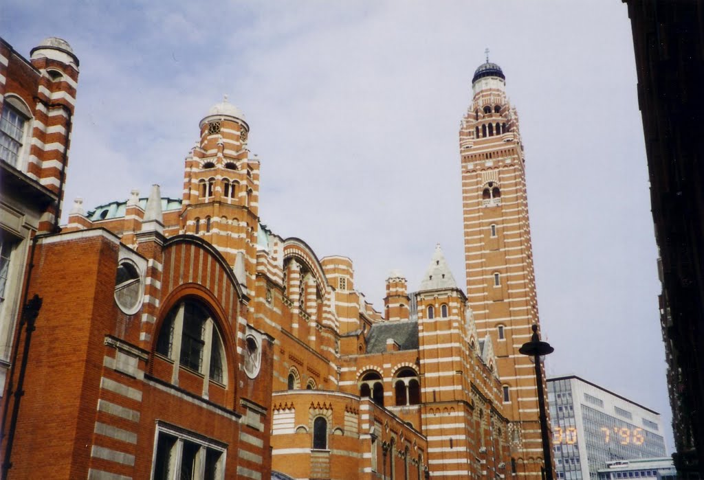 The Cathedral Church of Westminster(RamaReddy Vogireddy) by RamaReddy Vogireddy