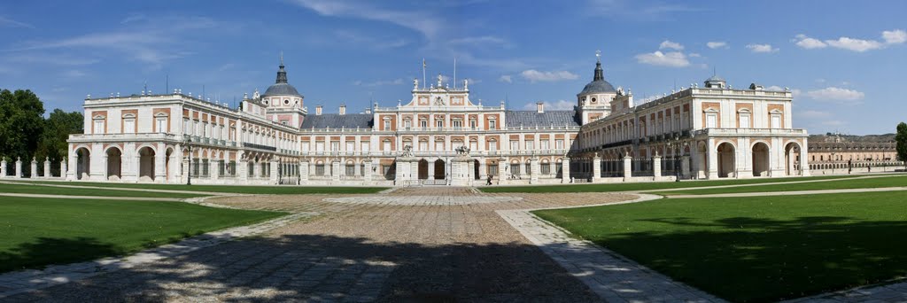 Aranjuez Palace by xavier_sp