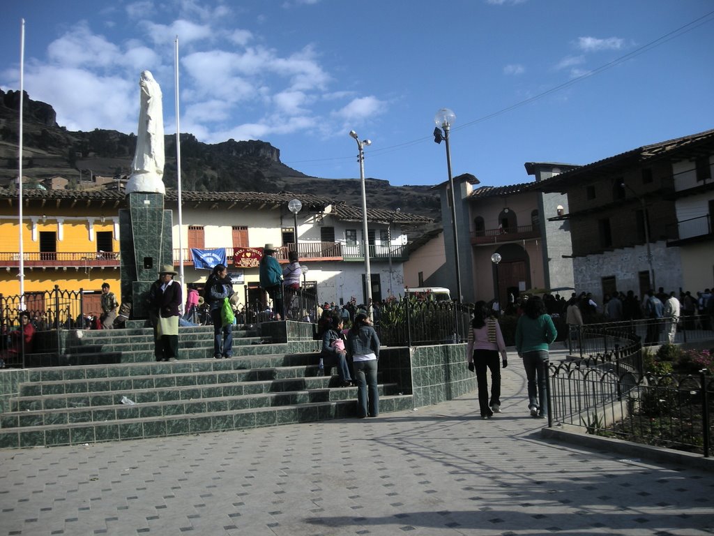 MACHE - PERÚ "Pueblo, Amistoso, Bello y Culto" by Guillermo Ibáñez Cabrera