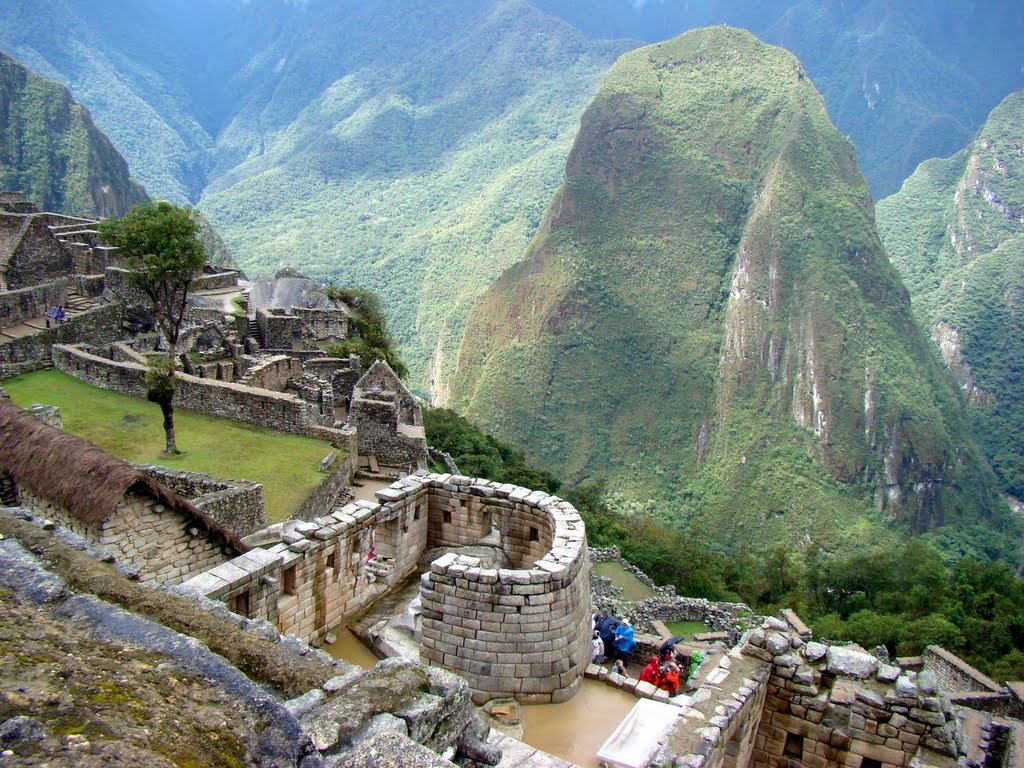 Machu Picchu (alt 2432 m), Torreon (Temple du Soleil) by frédéric429