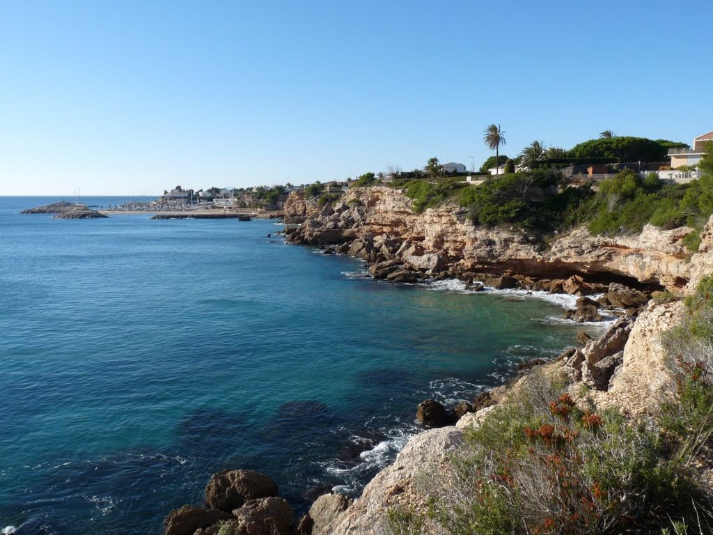 Mirades al port de Calafat by Joel Marimon Bonet