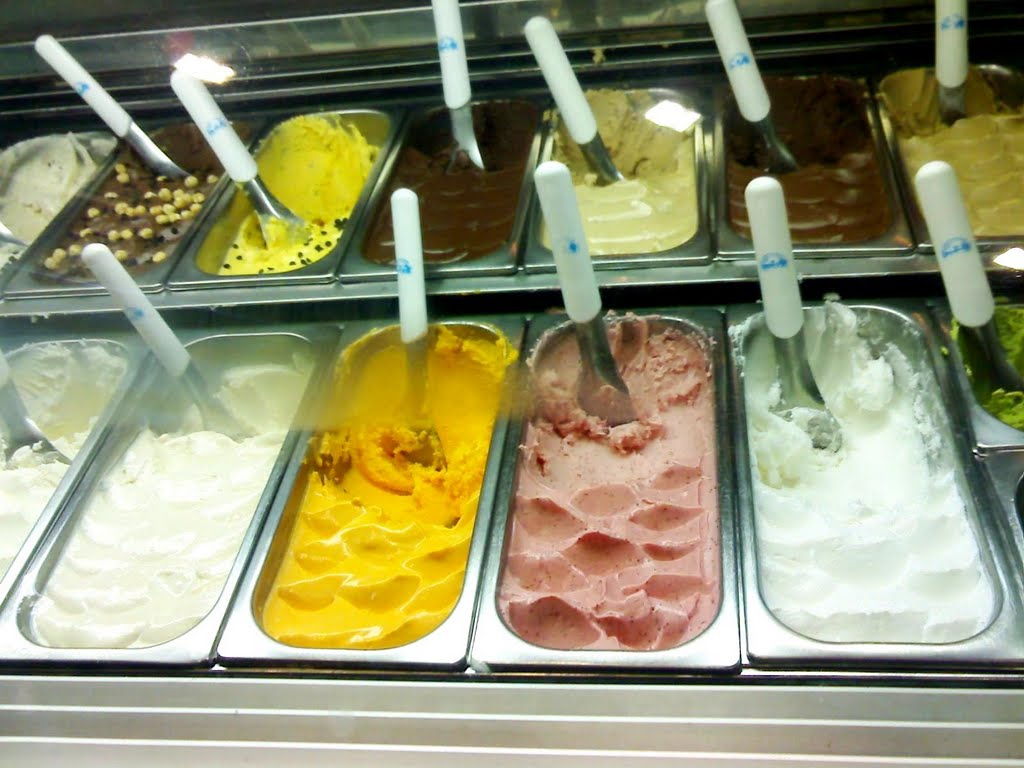 I gelati a Messina (Sicily - Italy). by ninoplato