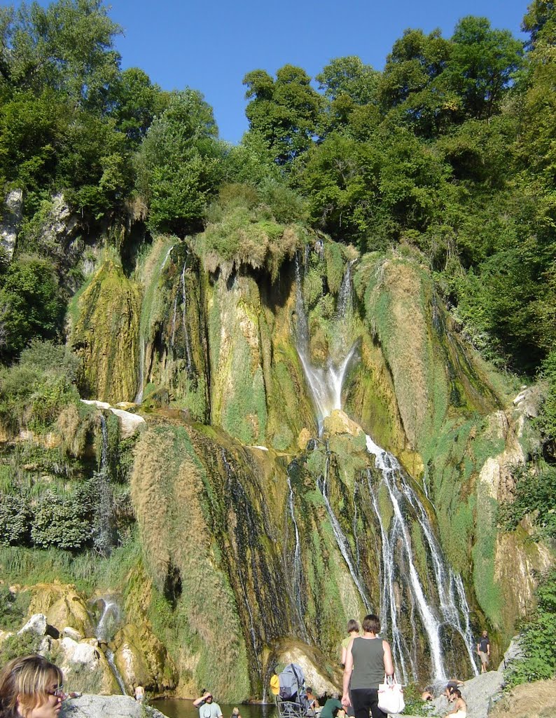 Cascade de GLANDIEU by Pat BarbeBlues