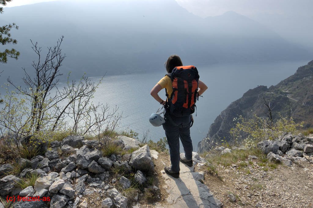 Way to via ferrata susatti by Ulrich Grothaus