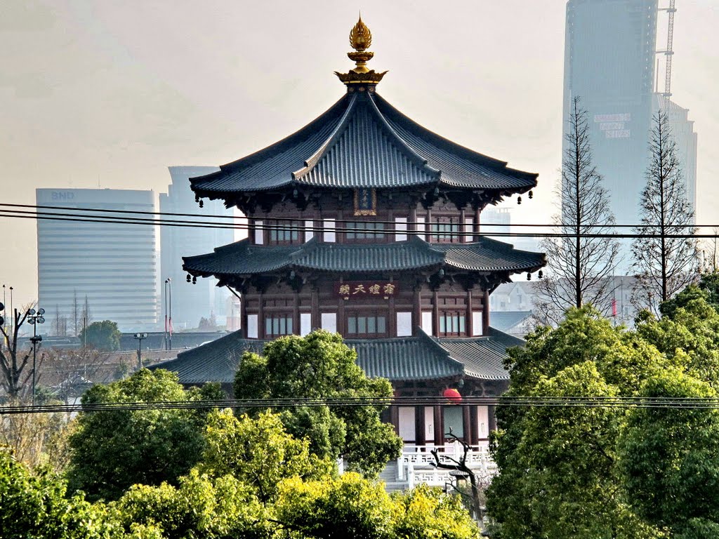 Tower for Listening Hanshan Temple's Bell by Che Trung Hieu