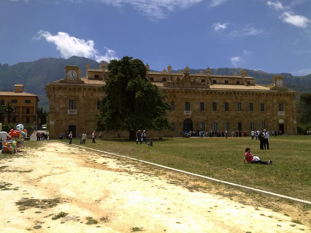 Real Casina di Caccia by Gaetano Lo Bue