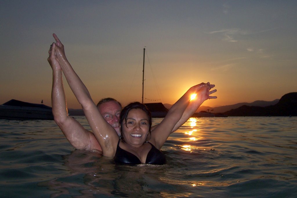 Betty and Andreas in Garda Lake by hdvind