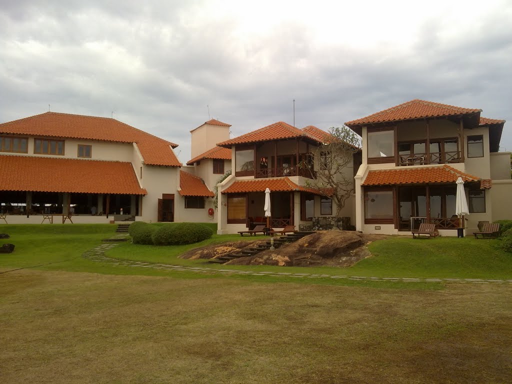 Saman Villas, Bentota, Villas by prasannakalansuriya