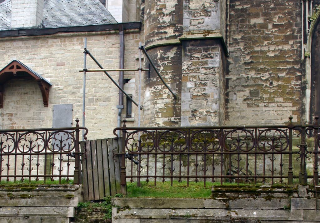 Eglise Saint Guidon (detail) by rimas