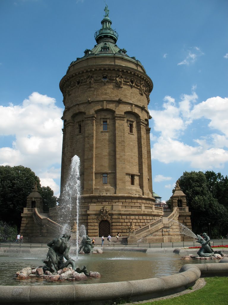 Mannheim, Wasserturm by Elena Zakamaldina