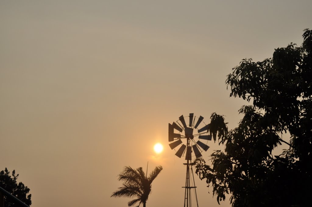 Marine Drive, Kochi, Kerala, India by abhi.ka@gmail.com