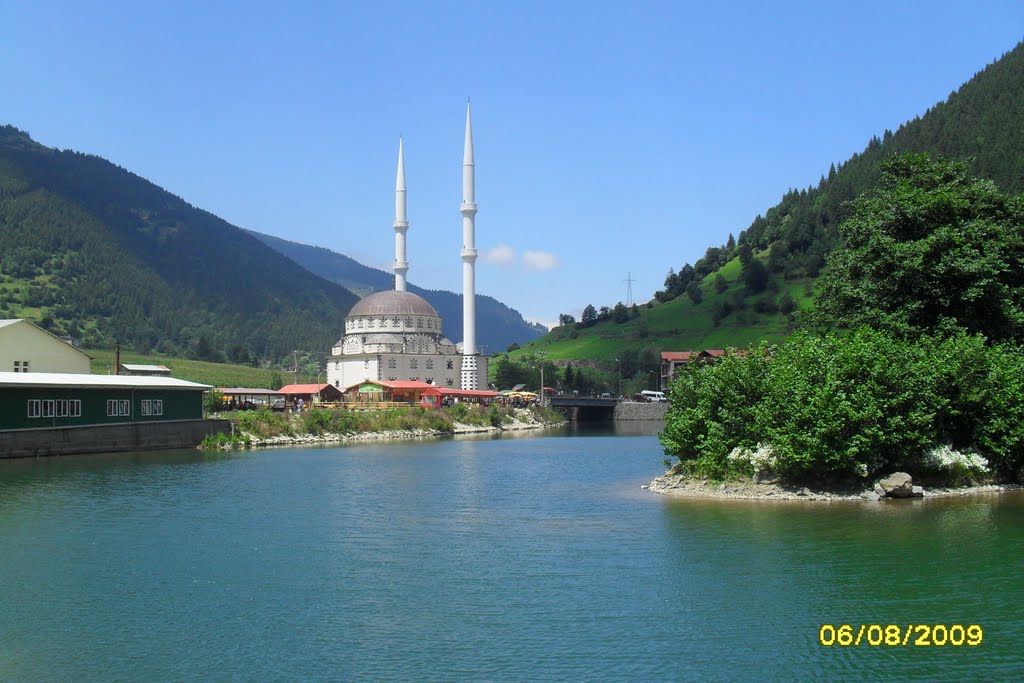 Çaykara,Uzungöl by fazlisolmaz