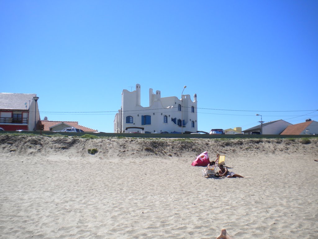 Casa frente a Playa Santa Clara del Mar by gilgamesh38