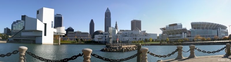 Voinovich Park - Cleveland by Ron Mullenax