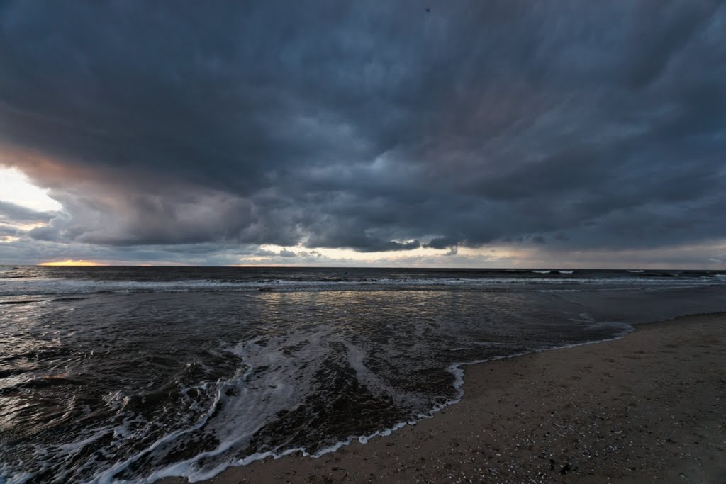 Texel - North Sea Beach Between Paal 9 & 8 - View West by txllxt TxllxT