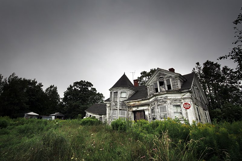 Abandoned in Searsport by Travis Favretto