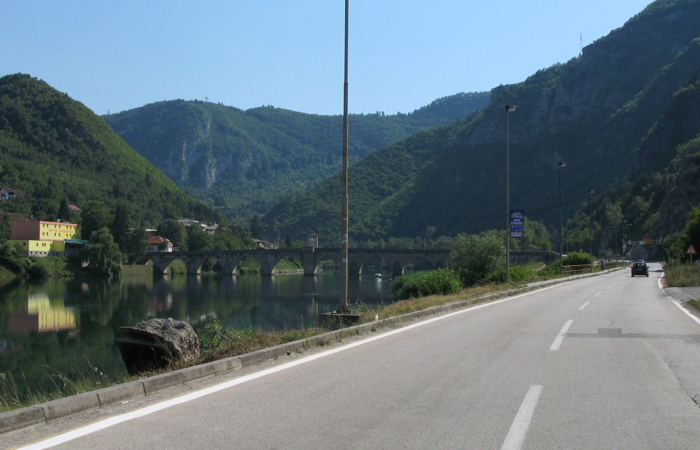 Bridge over Drina by Ivan Martinetti