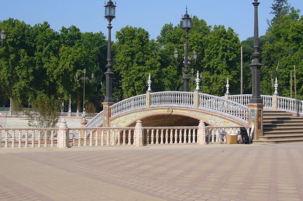 Plaza de España by LOLIKA