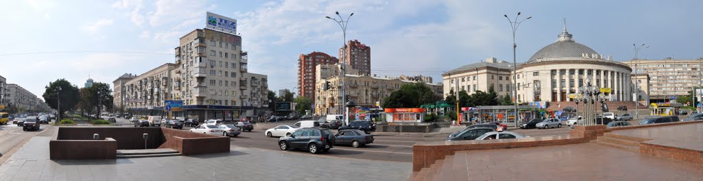 Victory Square in Shevchenko Boulevard. Kiev, Ukraine. by Nicola e Pina Ukraine 2010