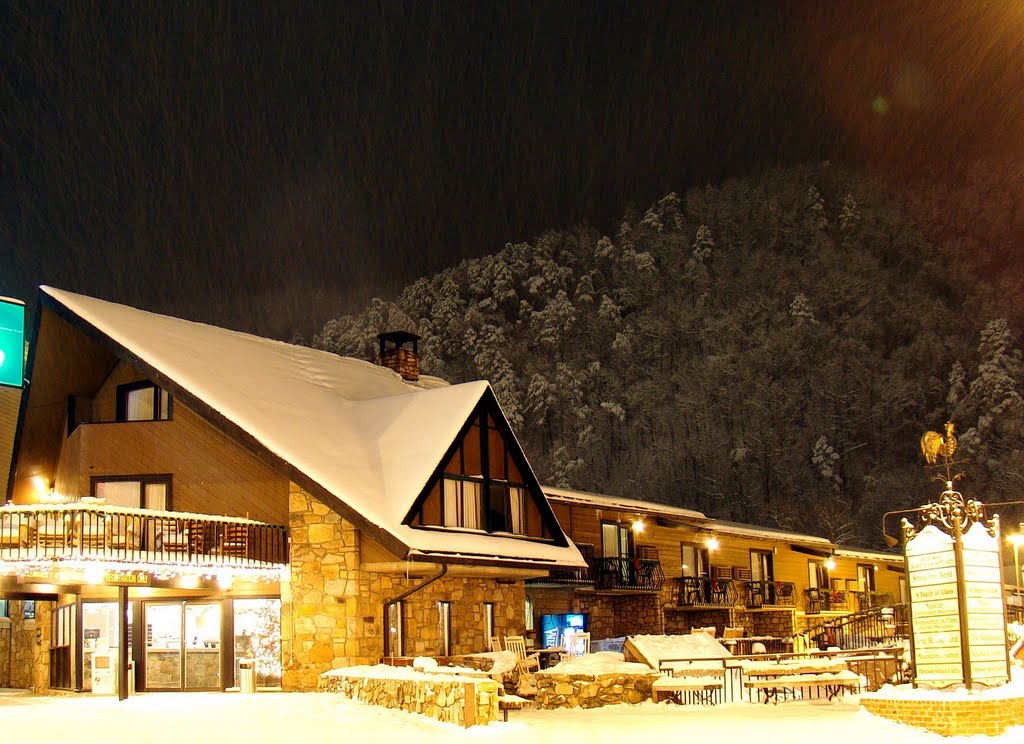 DSC06490 Gatlinburg in snowy Night by Volkan Yuksel