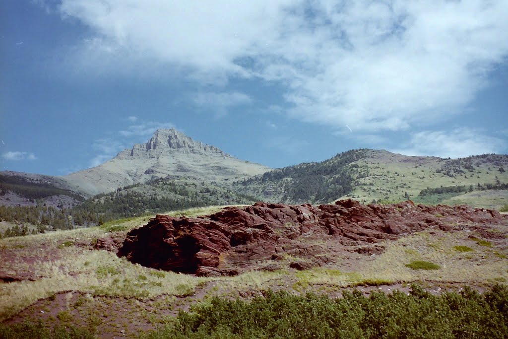 Red Rocks by FENGSHENG