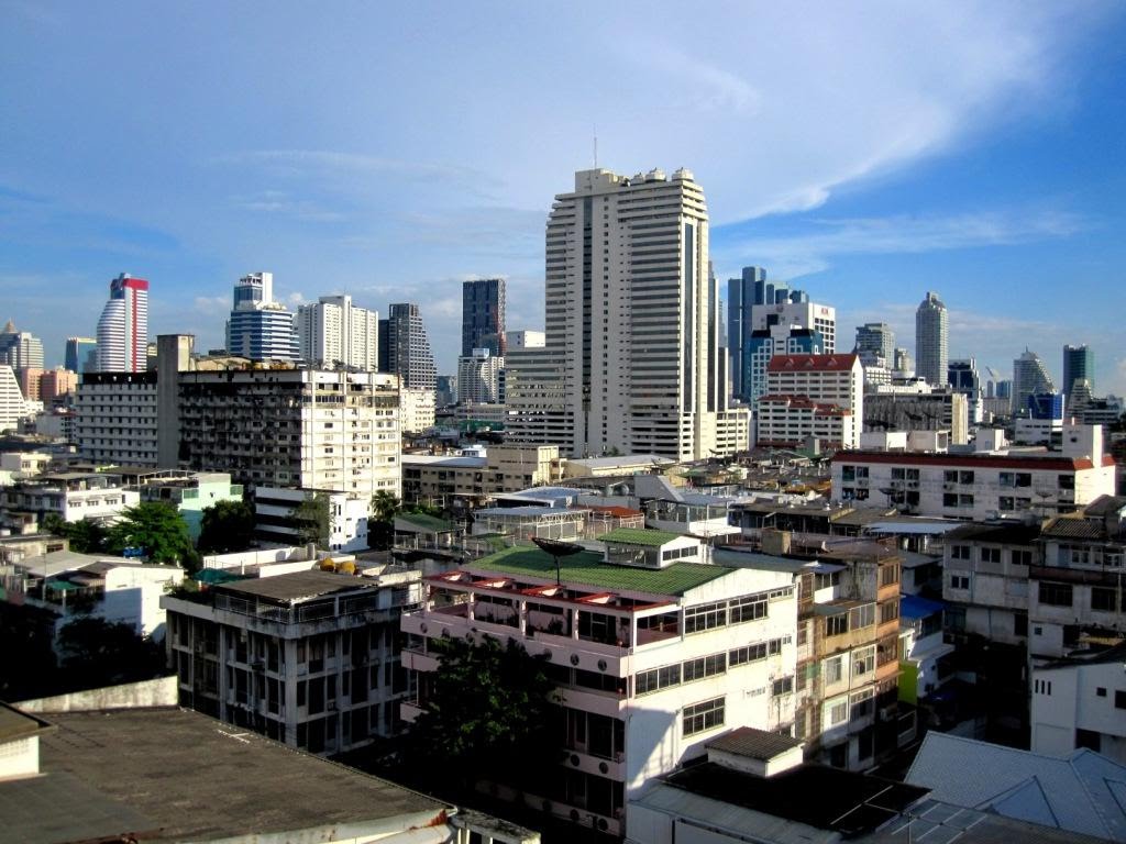 Bangkok View from Si Praya Tower by proarkad