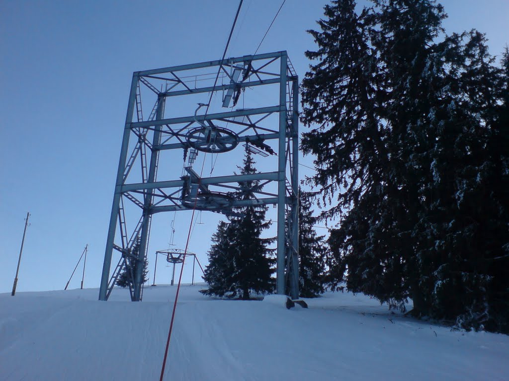 Skilift Rüschegg-Eywald by Harald Jenk