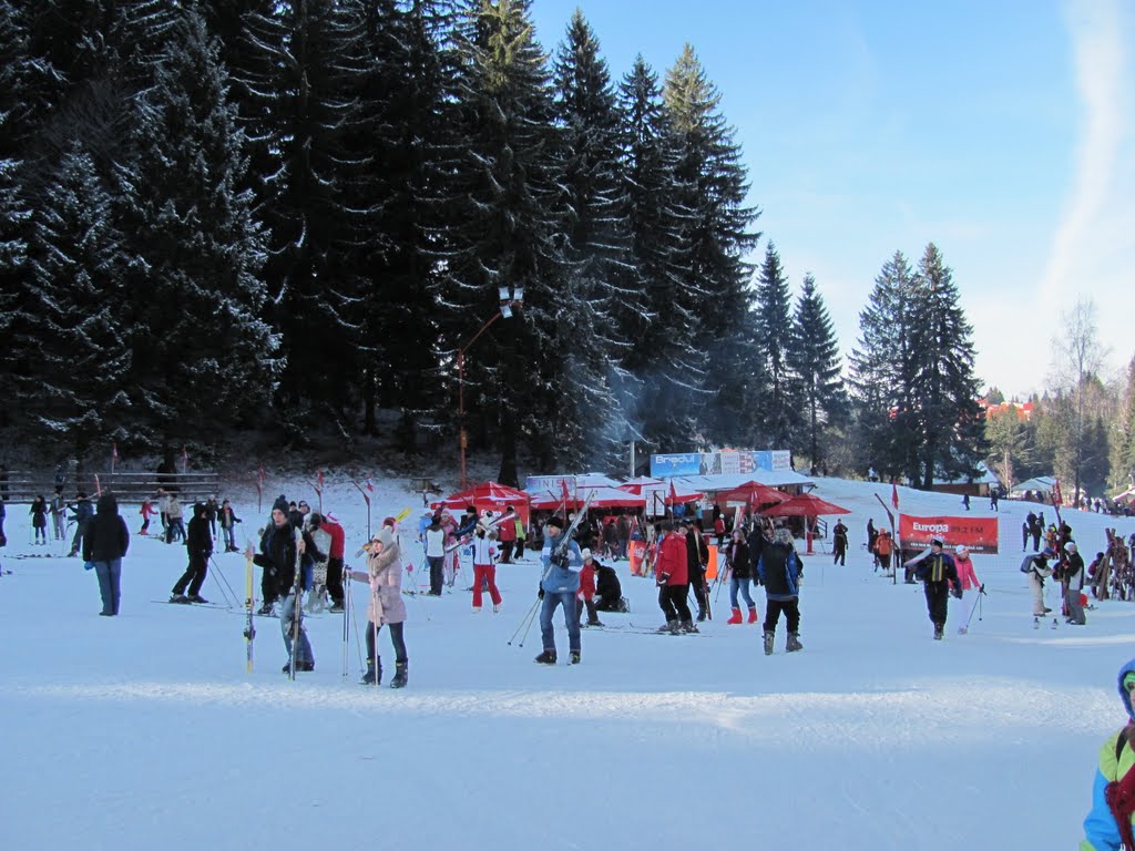 Pârtia Bradul spre Poiana Brașov-5ian2011 by Popescu Vicentiu